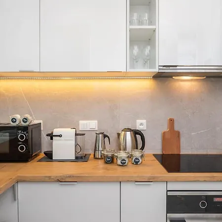 Rent Like - Burakowska 16 *