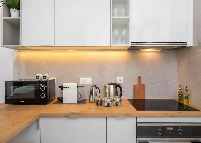 Rent Like - Burakowska 16 *